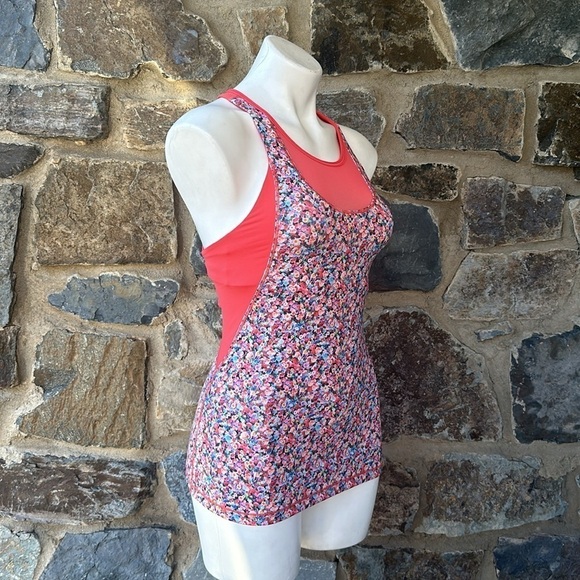 Lululemon Mesh With Me Tank Top Pink Floral Print Size 4 Yoga Gym Racerback - Picture 4 of 8